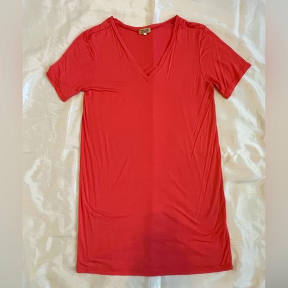 Piko 1988 Dresses & Skirts - Coral Piko 1988 Soft Dress (NWOT)